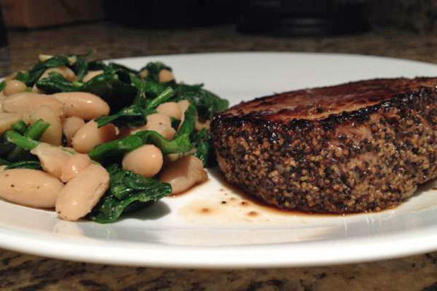 Pepper Steak with Spinach and Beans