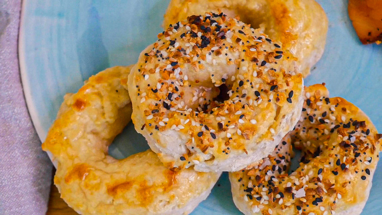 Three-Ingredient Bagels 