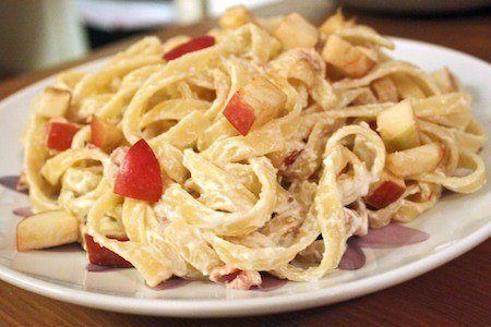 Fettuccine with Apples, Prosciutto, & Mascarpone