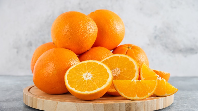 Sliced oranges