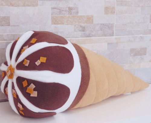 Pretzel Pillow