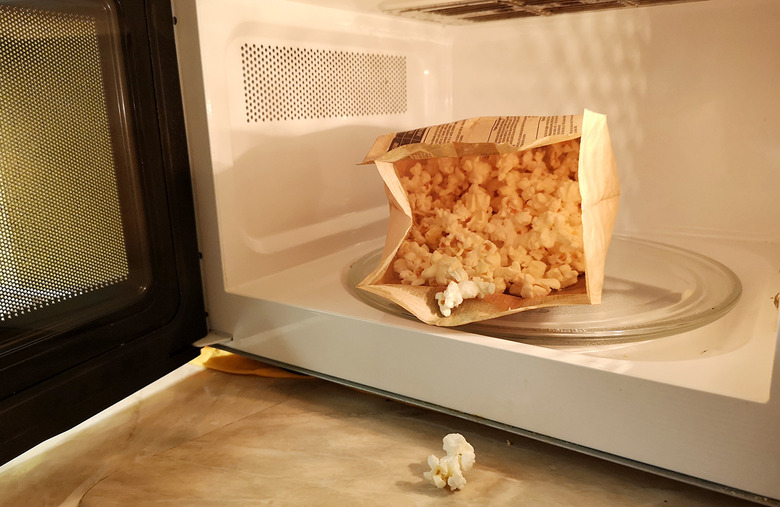 Microwave popcorn