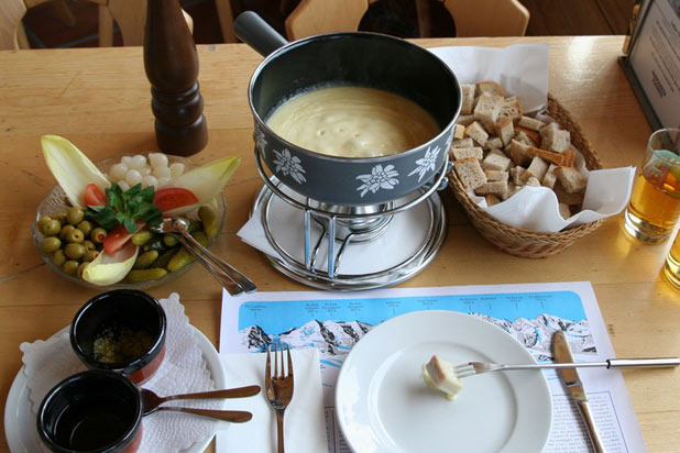 Switzerland: Fondue