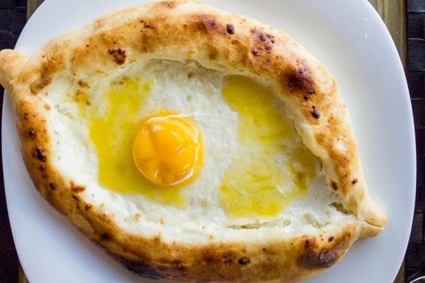 Georgia: Khachapuri