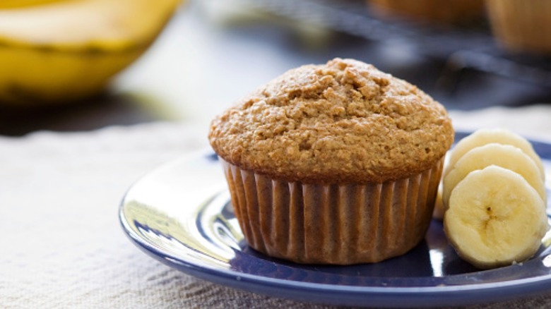 Banana muffin and sliced banana