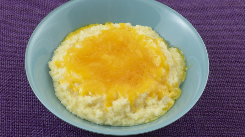 grits with melted cheese