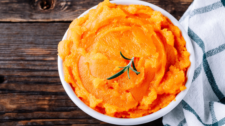 canned vegetable puree in a bowl