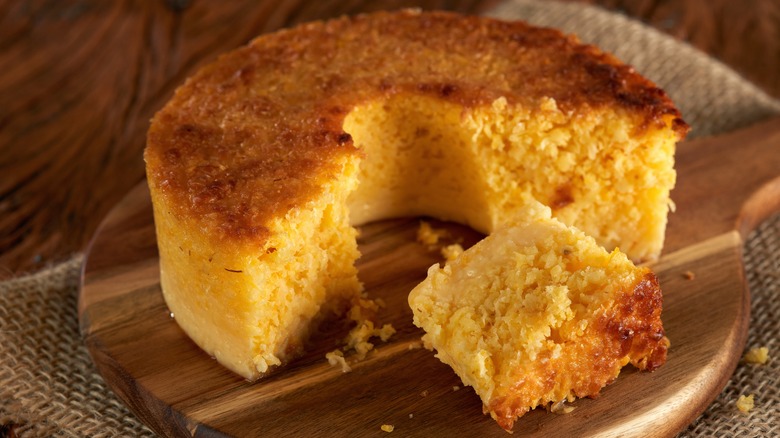 bolo de fuba, brazilian cornmeal cake