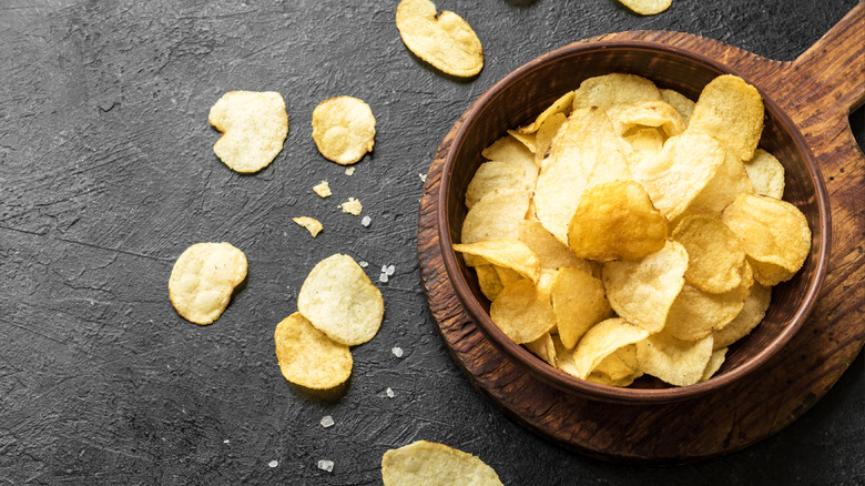 Potato chip bowl on board