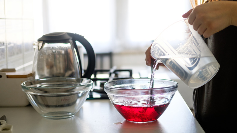 Person making Jell-O