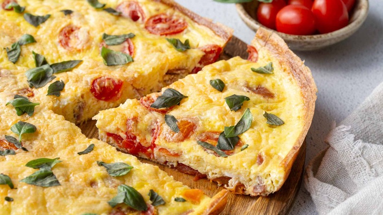 basil, tomato, and prosciutto frittata