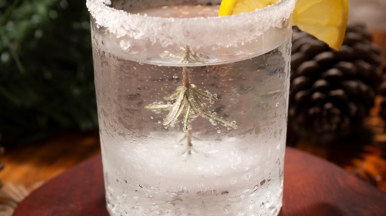 Snow globe cocktail 