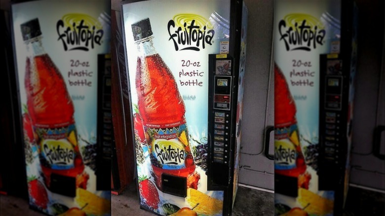 Fruitopia vending machine