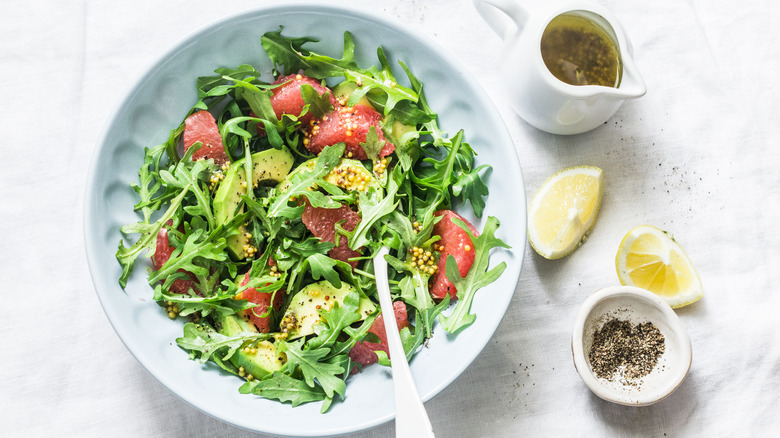 grapefruit salad with dressing