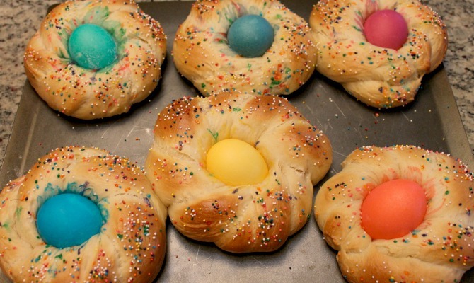 Italian Easter Egg Bread