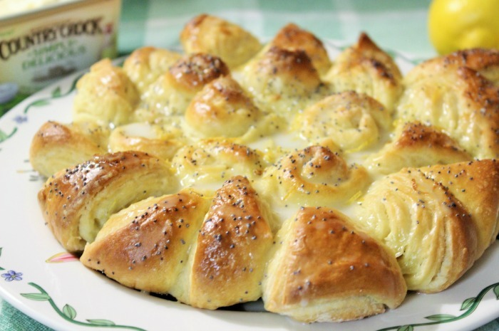 Lemon Poppy Seed Easter Bread