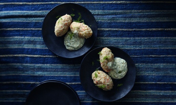 Gefilte Fish in White Wine-Herb Broth