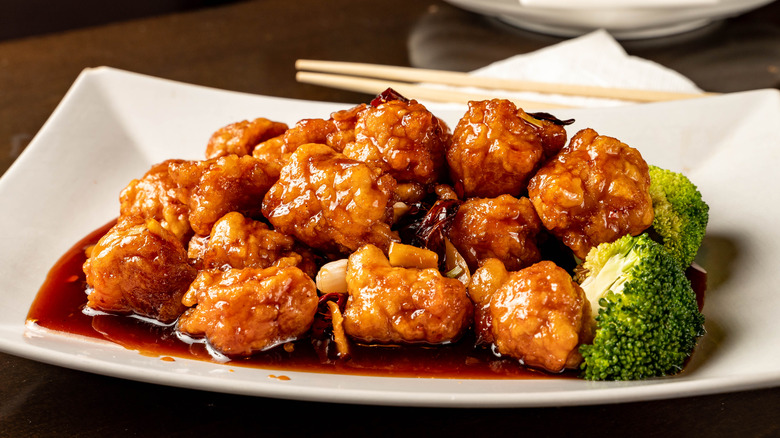 plate of General Tso's chicken