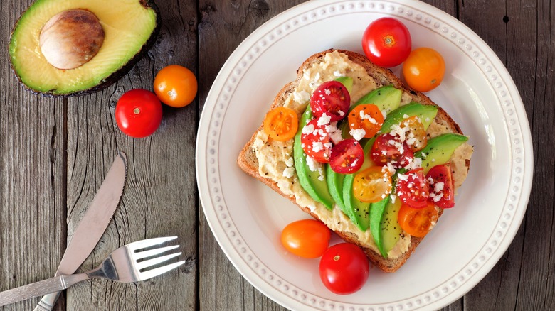 Avocado hummus toast