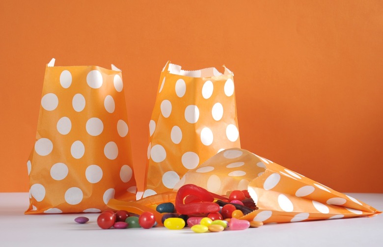 Give the Goody Bags Early: Get Crafty with a Jelly Belly Birthday Party!