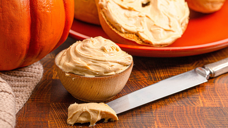 Bagels and pumpkin cream cheese