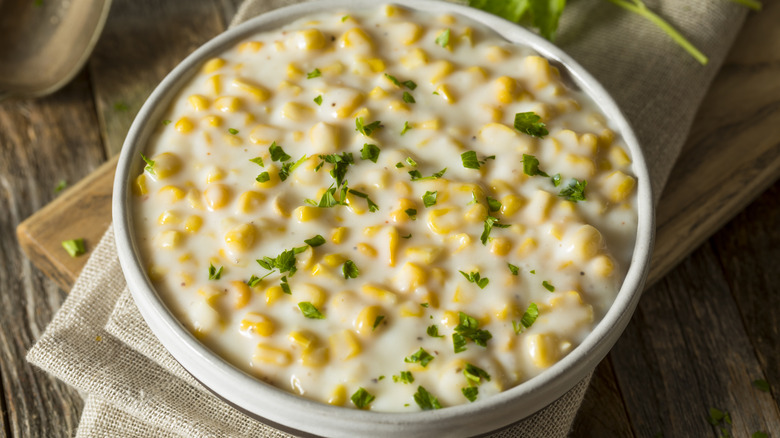 Creamed corn with garnish