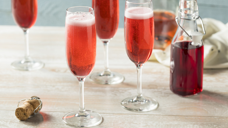 French 75 with rose wine