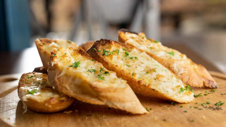 garlic bread