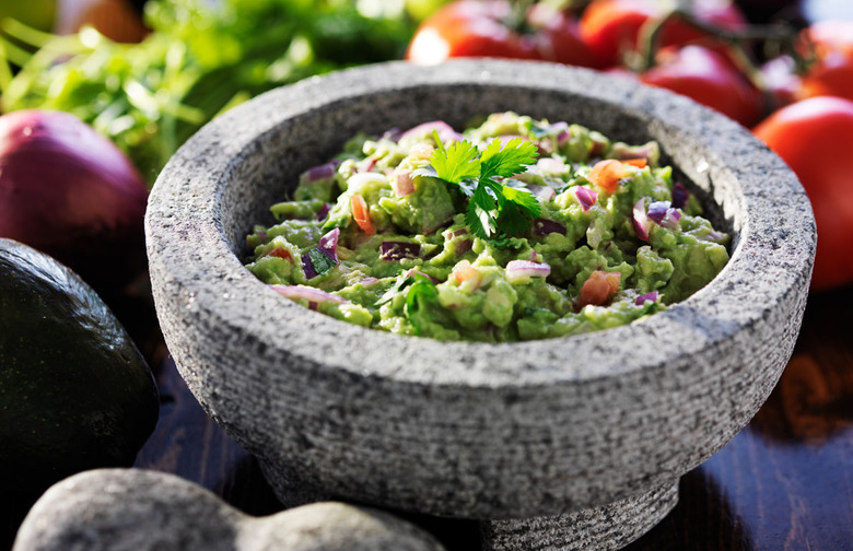 Crunchy Herbed Guacamole