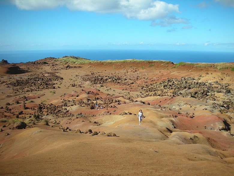 Keahiakawelo (Garden of the Gods)