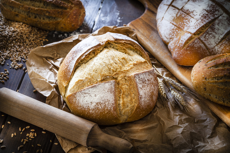 Dutch oven: Sourdough bread