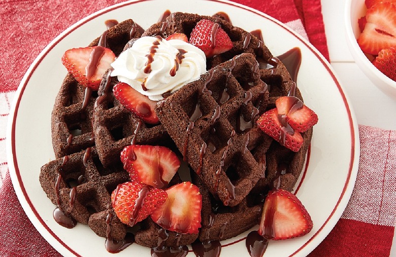 Waffle iron: Chocolate cake waffles