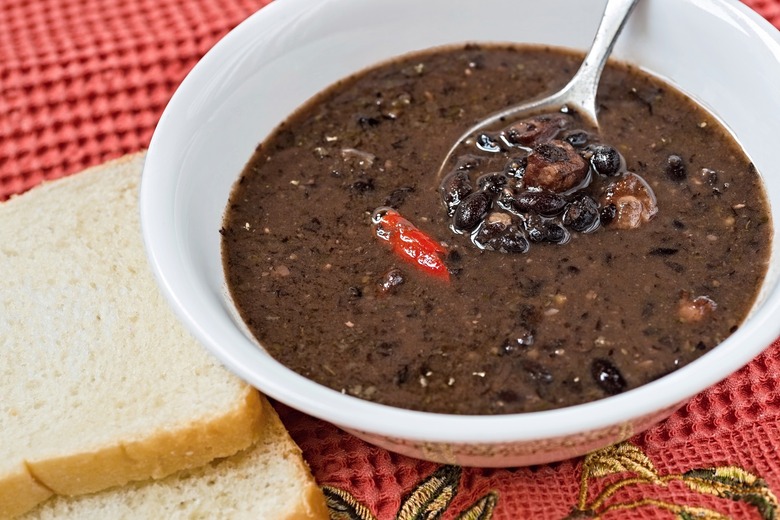 Immersion blender: Black bean soup