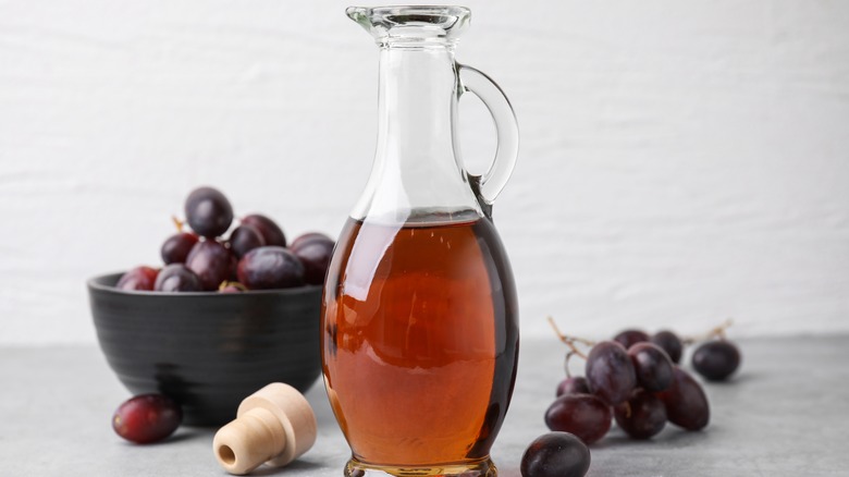 Red wine vinegar and grapes