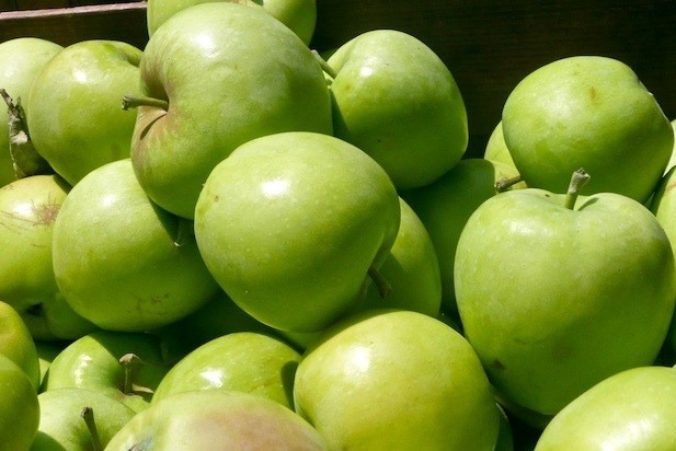 Green apples