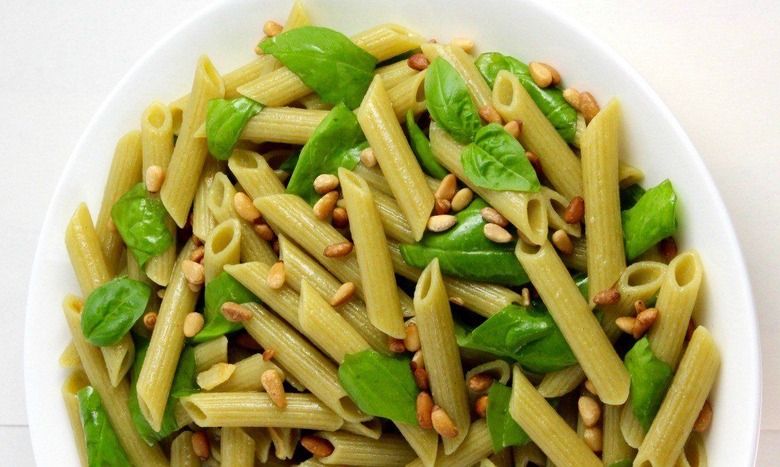 green lentil penne with deconstructed pesto