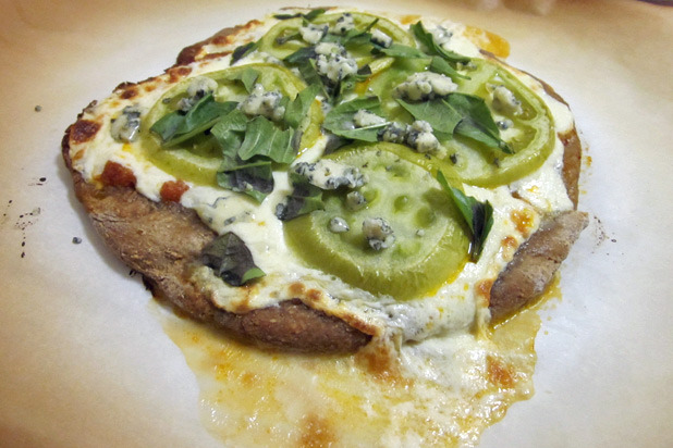 Green Tomato Pizza