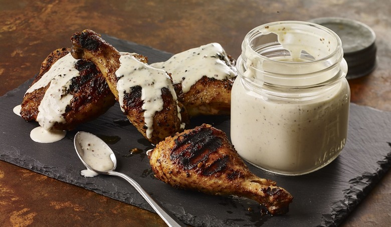 White BBQ Sauce With Smoky Chicken