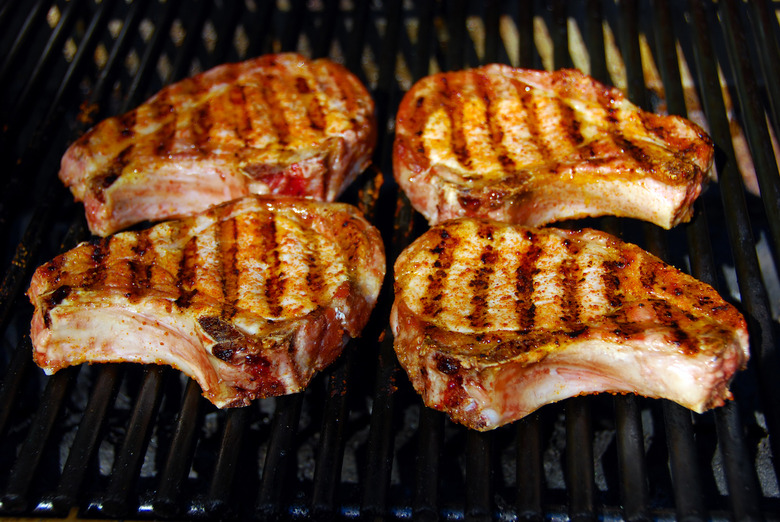 Kansas: Grilled pork chops 