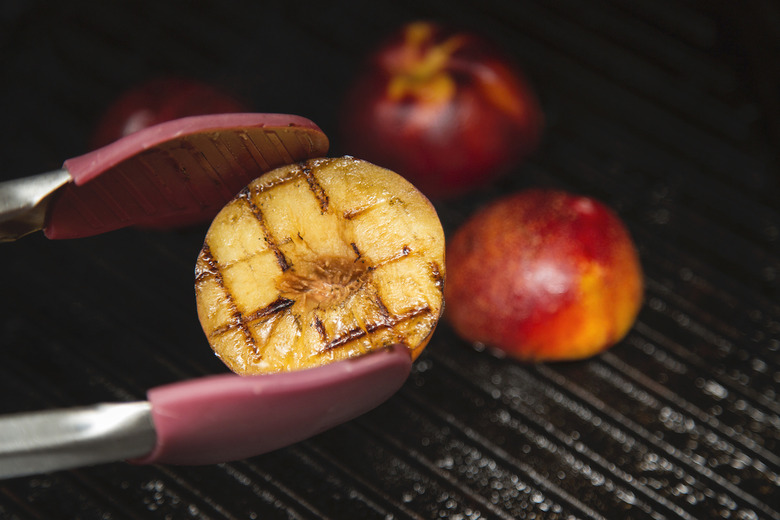 Washington, DC: Grilled peaches