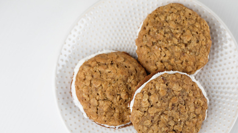 oatmeal creme pies on plate