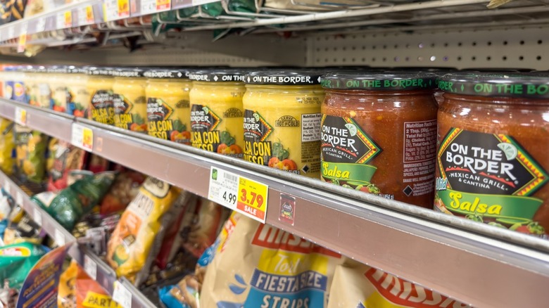 chips and dip on grocery store shelves