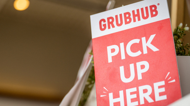 Grubhub pick up sign