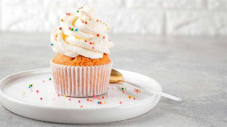 Vanilla cupcake with white frosting 