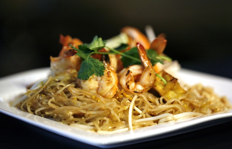 Easy Shrimp Pad Thai