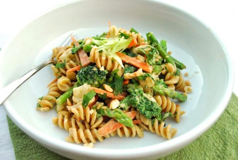 Peanut Butter Veggie Pasta Salad