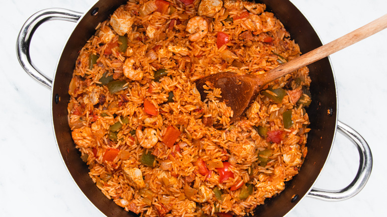 hearty jambalaya in pan 