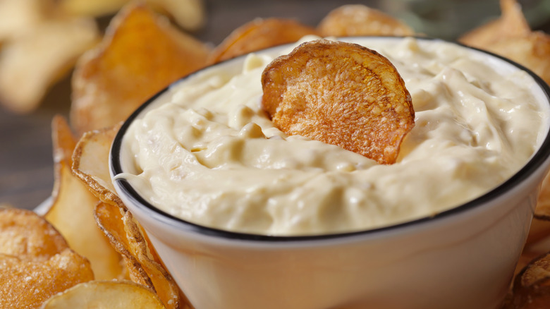 chips and onion dip