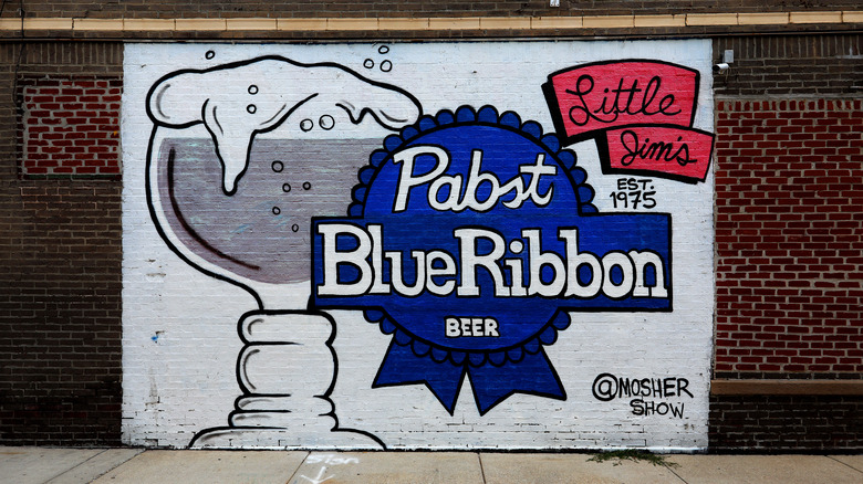 A PBR mural in Chicago