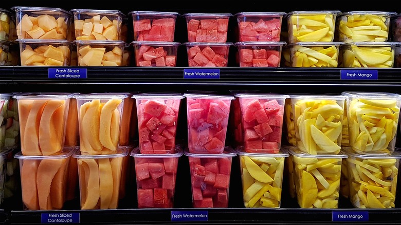 Pre-cut fruit in plastic containers 